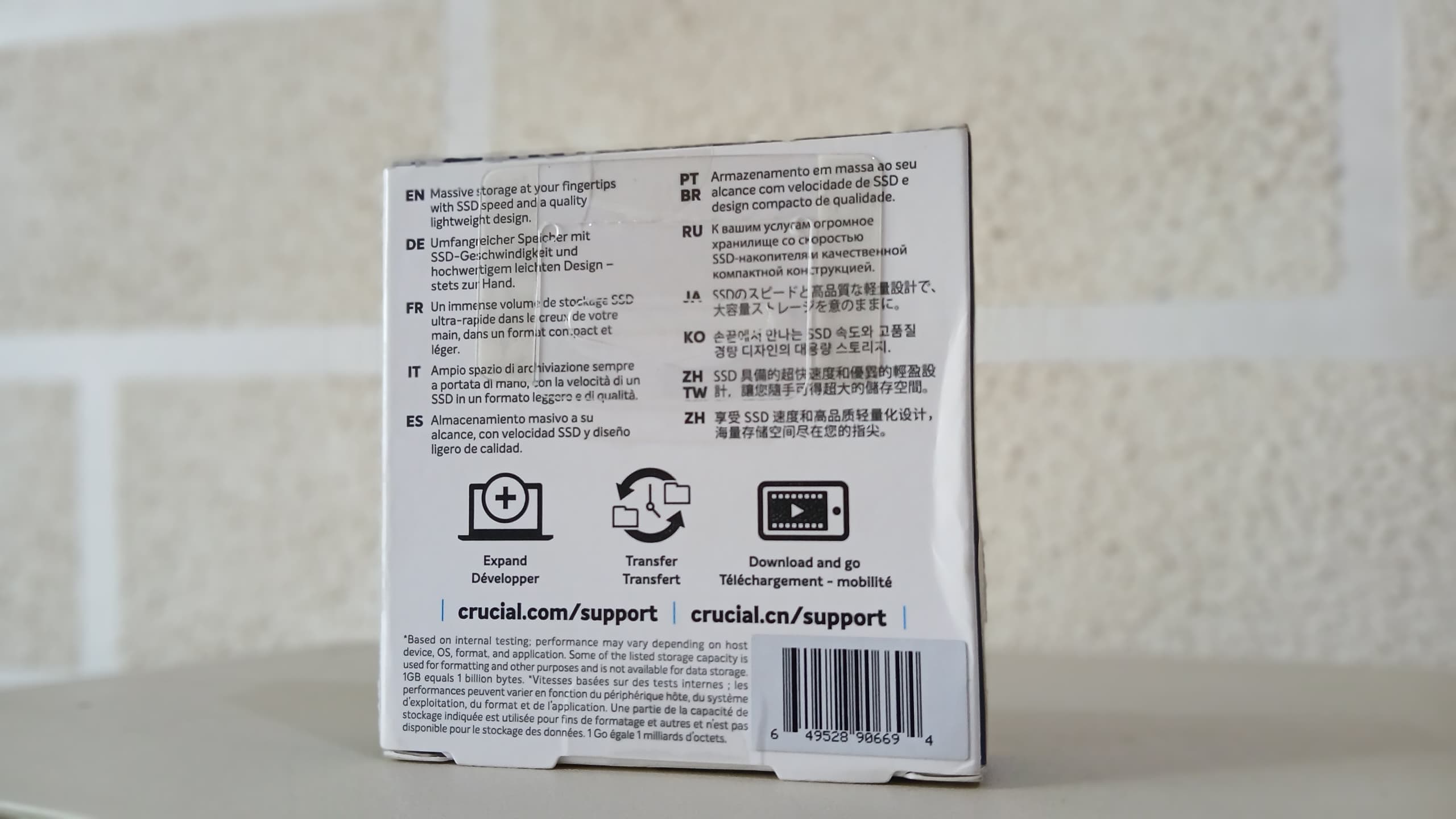 Crucial X6 Portable SSD - Image 4